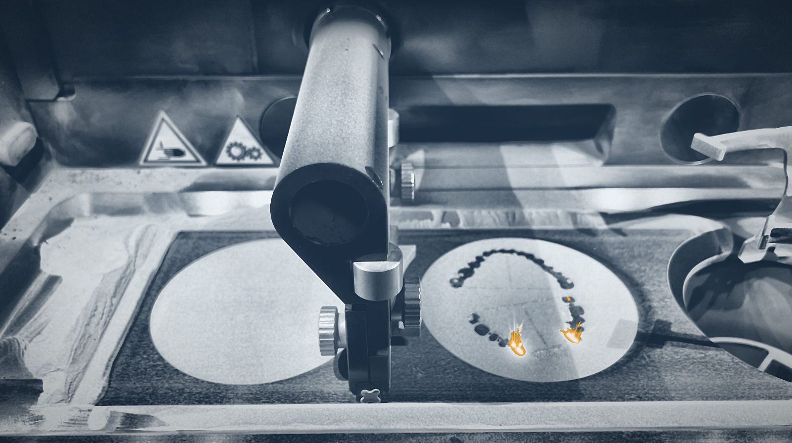 Fusion laser du métal en cours